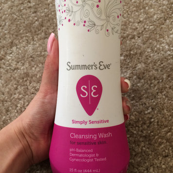 Photo of Summer's Eve Cleansing Wash for Sensitive Skin uploaded by Jennifer O.