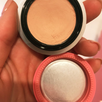 Photo of Benefit Cosmetics Boi-ing Airbrush Concealer uploaded by Julia R.