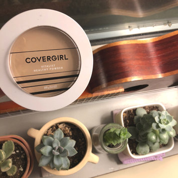 Photo of COVERGIRL Vitalist Healthy Setting Powder uploaded by Ingrid A.