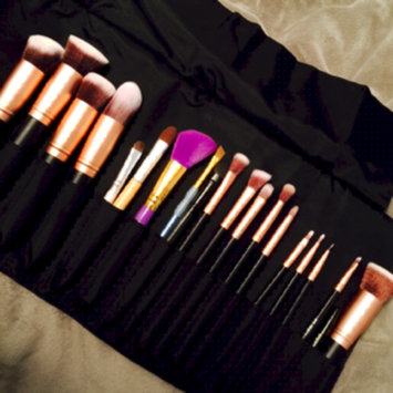 Photo of BS-MALL(TM) Premium Synthetic Kabuki Makeup Brush Set Cosmetics Foundation Blending Blush Eyeliner Face Powder Brush Makeup Brush Kit uploaded by Victoria P.