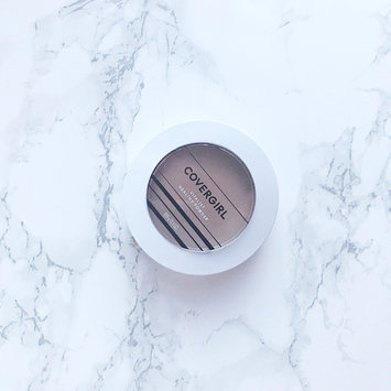 Photo of COVERGIRL Vitalist Healthy Setting Powder uploaded by Ary A.