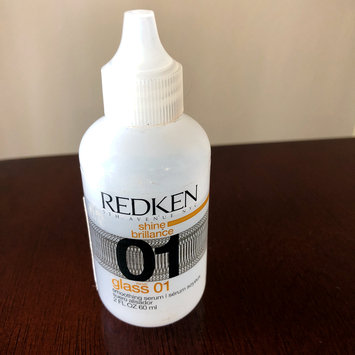 Photo of Redken Glass 01 Smoothing Anti-Frizz Serum uploaded by Blanca D.