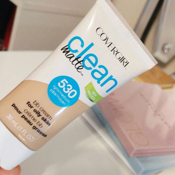 Photo of COVERGIRL Clean Matte BB Cream uploaded by кαιℓα ѕ.