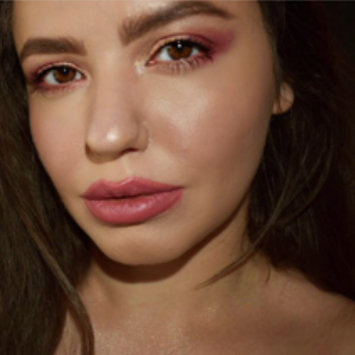 Photo of Laura Geller Beauty Laura Geller Baked Gelato Swirl Illuminator - Gilded Honey uploaded by Chloe 💄.