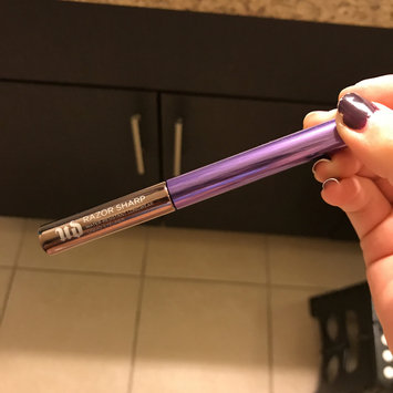 Photo of Urban Decay Razor Sharp Water-Resistant Longwear Liquid Eyeliner uploaded by Amanda D.