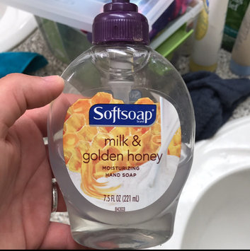 Photo of Softsoap® Crisp Cucumber & Melon Liquid Hand Soap uploaded by Mary V.