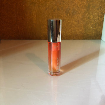 Photo of (6 Pack) MILANI Moisture Lock Oil Infused Lip Treatment - Rejuvenating Peach Mango uploaded by Silvia G.