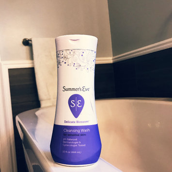 Photo of Summer's Eve Cleansing Wash for Sensitive Skin uploaded by Nicolette P.