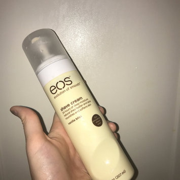 Photo of eos™ Ultra Moisturizing Shave Cream Pomegranate Raspberry uploaded by Jocie M.