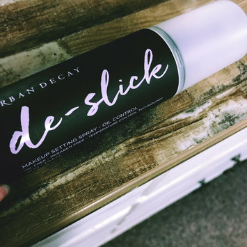 Photo of Urban Decay De-slick Oil Control Makeup Setting Spray uploaded by Shauna G.