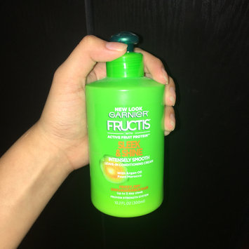 Photo of Garnier Fructis Sleek & Shine Intensely Smooth Leave-In Conditioning Cream uploaded by 𝒩𝒶𝓎𝑒𝓁𝒾 𝒮.