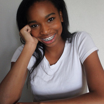 Photo of Crest Baking Soda & Peroxide Whitening Toothpaste With Tartar Protection uploaded by Samara P.