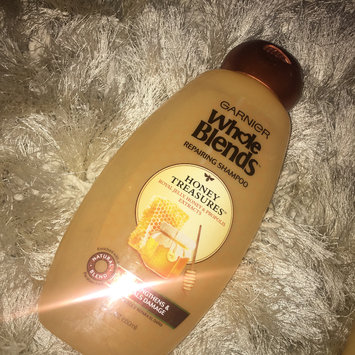 Photo of Garnier Whole Blends Honey Treasures Repairing Shampoo uploaded by Jennifer I.