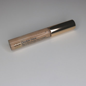 Photo of Estée Lauder Double Wear Stay-in-Place Flawless Wear Concealer uploaded by Lélia D.