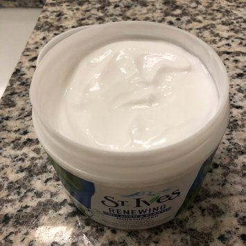 Photo of St. Ives Renewing Collagen Elastin Moisturizer uploaded by Alissa M.