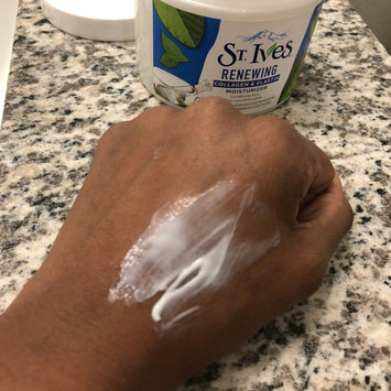 Photo of St. Ives Renewing Collagen Elastin Moisturizer uploaded by Alissa M.