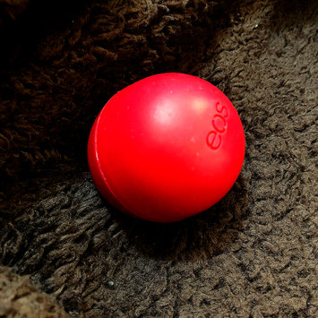 Photo of eos™ Organic Lip Balm Summer Fruit uploaded by Alexandra V.