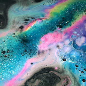Photo of LUSH Intergalactic Bath Bomb uploaded by Julie âš“.