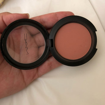 Photo of M.A.C Cosmetics Powder Blush uploaded by Dulce A.