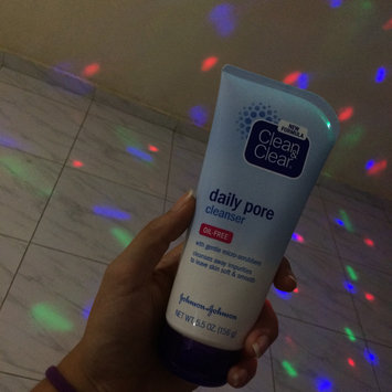 Photo of Clean & Clear® Oil-Free Daily Pore Cleanser uploaded by Angy C.