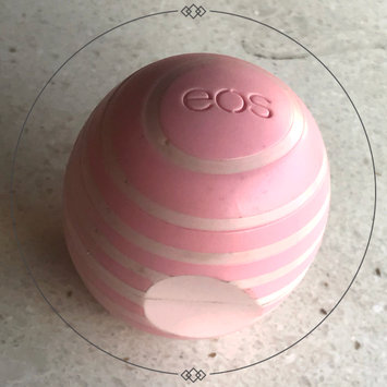 Photo of eos™ Visibly Soft Lip Balm Coconut Milk uploaded by Milica L.