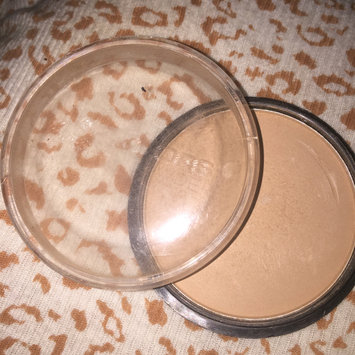 Photo of L.A. Colors Mineral Pressed Powder uploaded by Heavyn H.