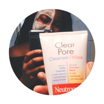 Photo of Neutrogena® Clear Pore Cleanser/Mask uploaded by nicholle c.