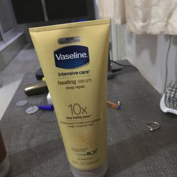 Photo of Vaseline Intensive Care Healing Serum Deep Repair uploaded by Sandra A.