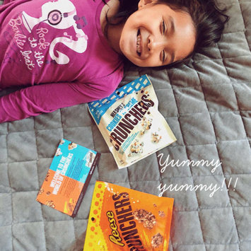 Photo of Hershey's Cookies 'n' Creme Crunchers uploaded by Hannah S.