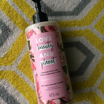 Photo of Love Beauty And Planet Bountiful Moisture Murumuru Butter & Rose Body Wash uploaded by Pearl C.