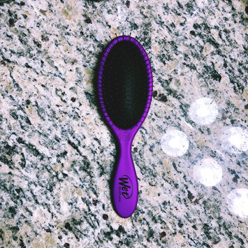Photo of The Wet Brush Original Detangler uploaded by Dani M.