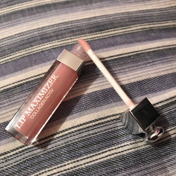 Photo of Dior Addict Lip Maximizer Collagen Active Lip-Gloss uploaded by Areeba R.
