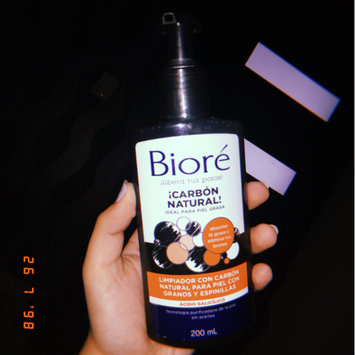 Photo of Bioré Charcoal Acne Clearing Cleanser uploaded by Karyme O.