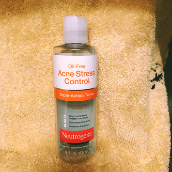 Photo of Neutrogena® Oil-Free Acne Stress Control® Triple-Action Toner uploaded by Sarah B.