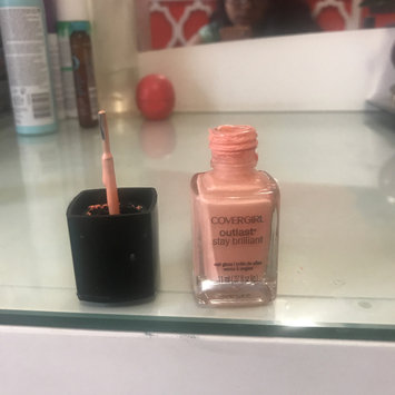 Photo of COVERGIRL Outlast Stay Brilliant Nail Gloss uploaded by Nadia C.