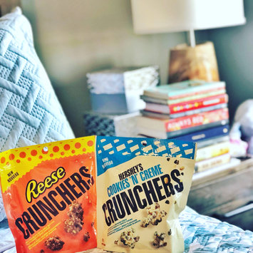 Photo of Hershey's Cookies 'n' Creme Crunchers uploaded by Jean Monique S.