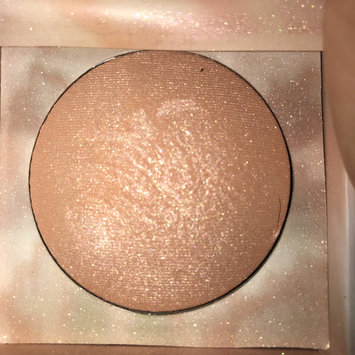 Photo of Urban Decay Naked Illuminated Shimmering Powder for Face and Body uploaded by Edna D.