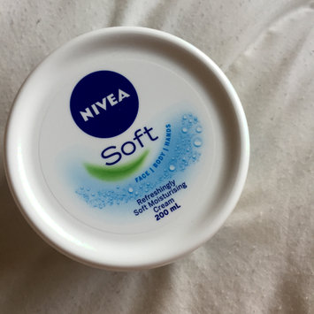 Photo of NIVEA Refreshingly Soft Moisturizing Cream uploaded by Hannah j.