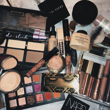 Photo uploaded to Kat Von D Lock-it Setting Powder by Abbey P.