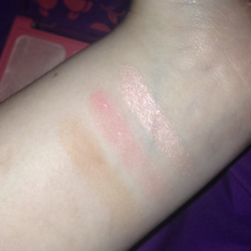Photo of COVERGIRL Peach Punch Highlighter Palette uploaded by Hope B.
