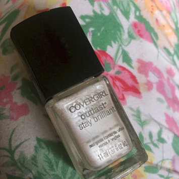 Photo of COVERGIRL Outlast Stay Brilliant Nail Gloss uploaded by pinkpanda R.