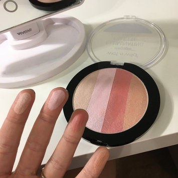Photo of wet n wild MegaGlo Illuminating Powder uploaded by Hannah J.