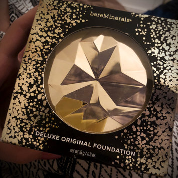 Photo of bareMinerals Deluxe Original Foundation Collector's Edition uploaded by GABRIELA S.