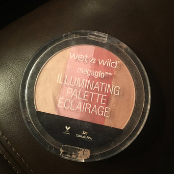 Photo of wet n wild MegaGlo Illuminating Powder uploaded by Kelsey L.