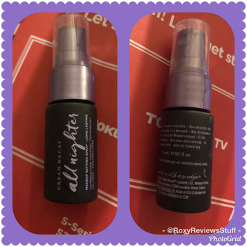 Photo of Urban Decay De-slick Oil Control Makeup Setting Spray uploaded by Roxanne O.