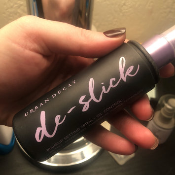 Photo of Urban Decay De-slick Oil Control Makeup Setting Spray uploaded by Katherine M.