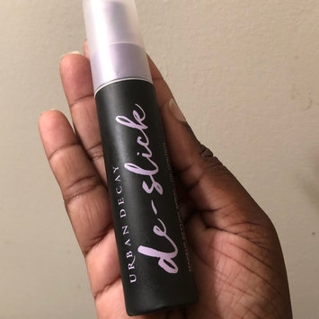 Photo of Urban Decay De-slick Oil Control Makeup Setting Spray uploaded by Aaliyah R.