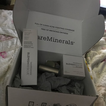 Photo of bareMinerals Blemish Rescue Skin-Clearing Loose Powder Foundation uploaded by Julaine T.