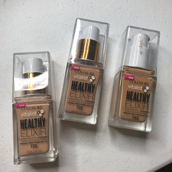 Photo of COVERGIRL Healthy Elixir Liquid Foundation uploaded by Carli S.
