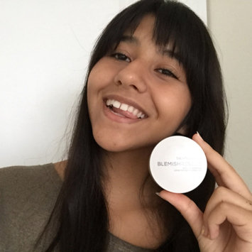 Photo of bareMinerals Blemish Rescue Skin-Clearing Loose Powder Foundation uploaded by Alize C.
